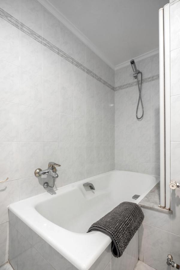 Apartamento Muy Comodo Con Parking San Sebastián Kültér fotó